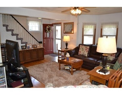 18 Robinson St, Saugus, MA 01906 - photo 3