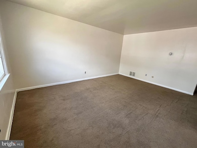 706 Longacre Ct, Lansdowne, PA 19050 - photo 5