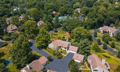 104 W Lyon Farm Dr, Greenwich, CT 06831 - photo 3