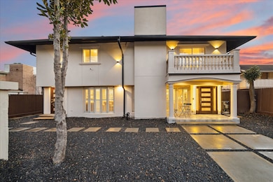 This property is filled with hidden features and u