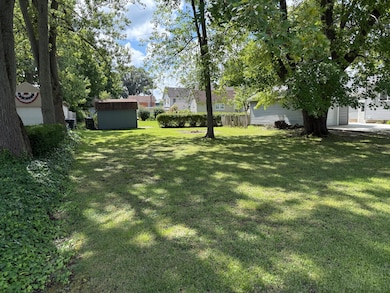 308 N Elm St, Three Oaks, MI 49128 - photo 4