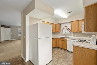 918 Lanvale St, Hagerstown, MD 21740 - photo 4