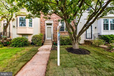 13347 Burkitts Rd, Fairfax, VA 22033 - photo 5