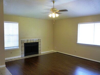 16126 Springbank Dr, Houston, TX 77095 - photo 4