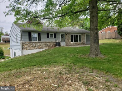 1162 N State St, Pottstown, PA 19464 - photo 2