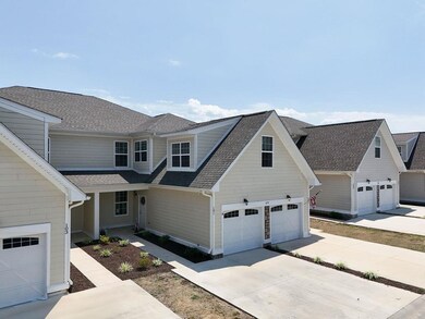 69 Windgate Cir unit 101, Fishersville, VA 22939 - photo 2