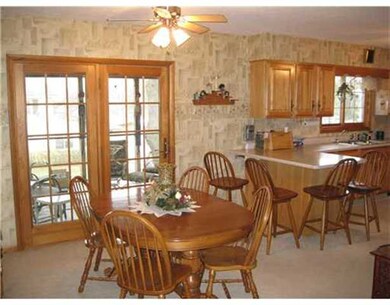 2820 Wilson Ave SW, Cedar Rapids, IA 52404 - photo 2