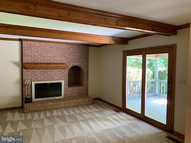 6901 Bloomsbury Ln, Spotsylvania, VA 22553 - photo 7