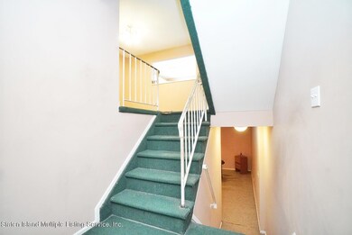 159 Lorraine Loop, Staten Island, NY 10309 - photo 3