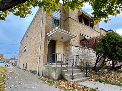 6259 N Artesian Ave, Chicago, IL 60659 - photo 3