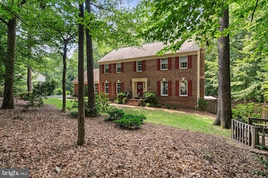 8228 Honeysuckle Rd, Manassas, VA 20112 - photo 2