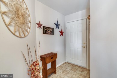 2509 Shelley Cir unit 2B, Frederick, MD 21702 - photo 3