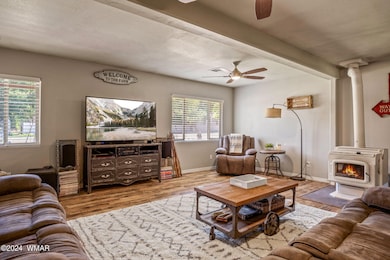 70S3rdStW-Snowflake-AZ-12