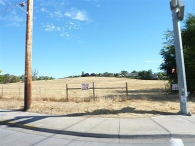 2596 E McAndrews Rd, Medford, OR 97504 - photo 5