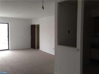 6925 Hilltop Dr unit 925, Brookhaven, PA 19015 - photo 4