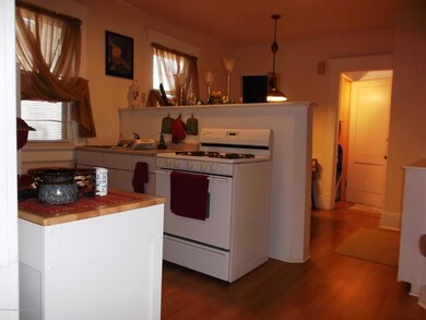 1518 West St, Honesdale, PA 18431 - photo 6