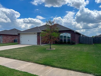1022 E 146th Ct S, Glenpool, OK 74033 - photo 2
