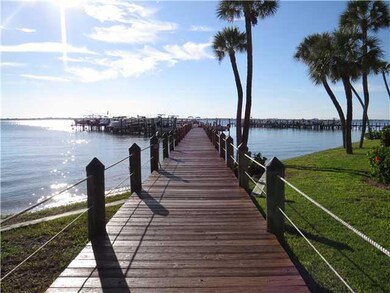Waterfront/Dock/Pier.