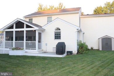 199 Abbey Dr, Royersford, PA 19468 - photo 3