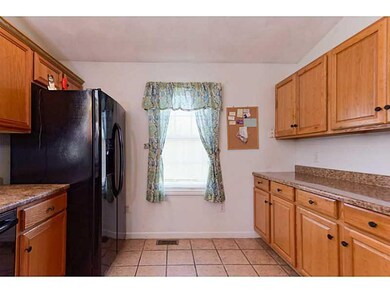 39 Redfern St, North Providence, RI 02911 - photo 6