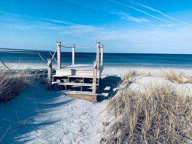 19 Wingaersheek Rd, Gloucester, MA 01930 - photo 3