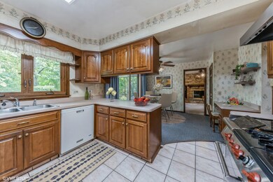 4458 Shady Ct, Rolling Meadows, IL 60008 - photo 5