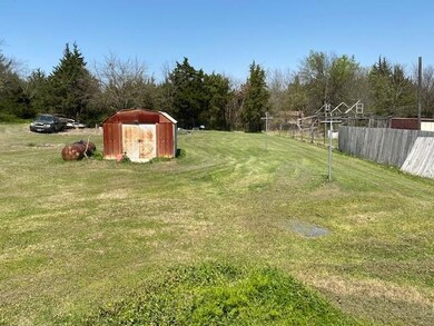 2717 Dripping Springs Rd, Sherman, TX 75090 - photo 7