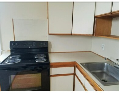 71 Primrose St unit 3, Haverhill, MA 01830 - photo 4