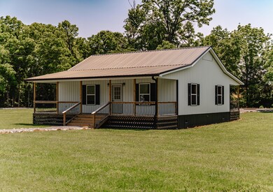 White Cabin-7