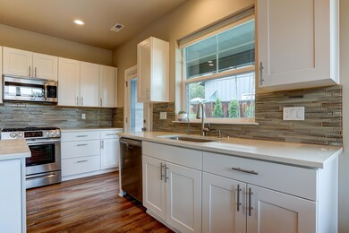 61425 SE Lana Way MLS-2