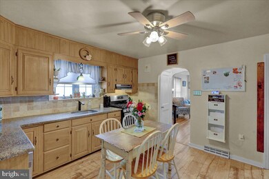 1508 Friedensburg Rd, Reading, PA 19606 - photo 7