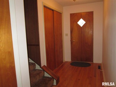 1801 W Teton Dr, Peoria, IL 61614 - photo 5