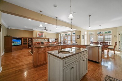 2437 Ravisloe Ln, Homewood, IL 60430 - photo 7