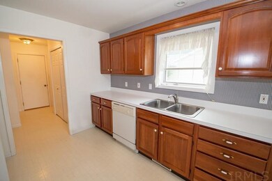 18567 Beach Way, South Bend, IN 46637 - photo 5