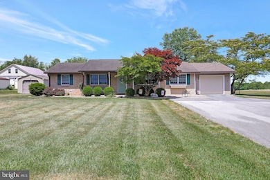 13143 Karper Rd, Mercersburg, PA 17236 - photo 2