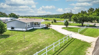 137 Clayton Rd, Azle, TX 76020 - photo 5