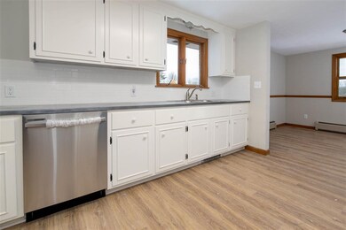 11 Ida Cir, Rochester, NH 03868 - photo 6