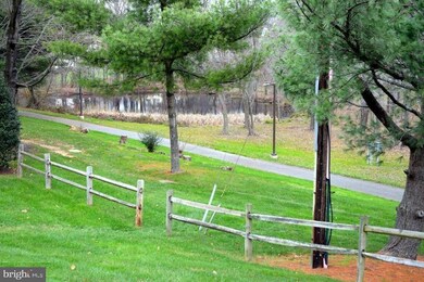 15601 Dorset Rd unit 101, Laurel, MD 20707 - photo 6