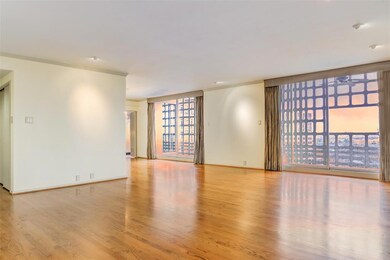 Sunset views from living and dining rooms, also fr