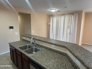 8105 W Groom Creek Rd unit BLD23, Phoenix, AZ 85043 - photo 6