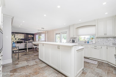 197 Ellsworth Ave, Staten Island, NY 10312 - photo 7