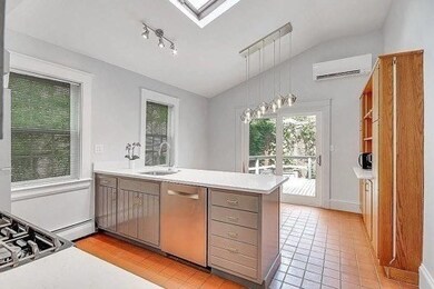 67 Chestnut St unit B, Charlestown, MA 02129 - photo 2