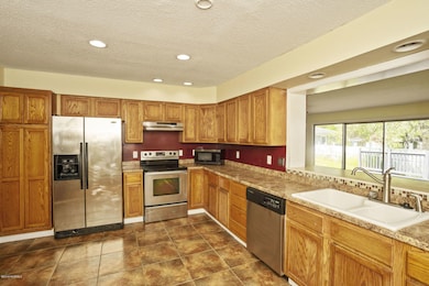 19 White Oak St, Jacksonville, NC 28540 - photo 5