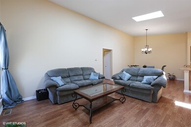 522 Fessler Ave, Naperville, IL 60565 - photo 6