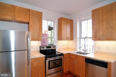 749 Park Rd NW unit 4, Washington, DC 20010 - photo 2