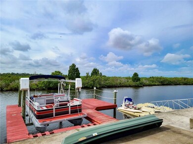 Dock, lift & floating dock with kayak launch