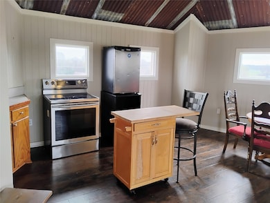 6759 Texas 105 unit 4th Flr, Navasota, TX 77868 - photo 3