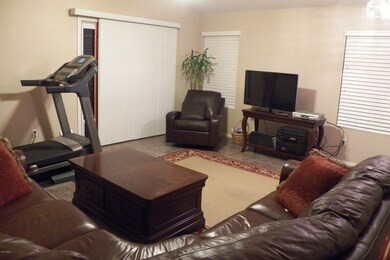 FAMILY ROOM - PONTIAC