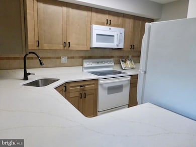 7 Bennett Place, Southampton, PA 18966 - photo 4