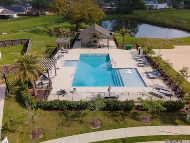 36182 Belle Parc Ave, Geismar, LA 70734 - photo 5